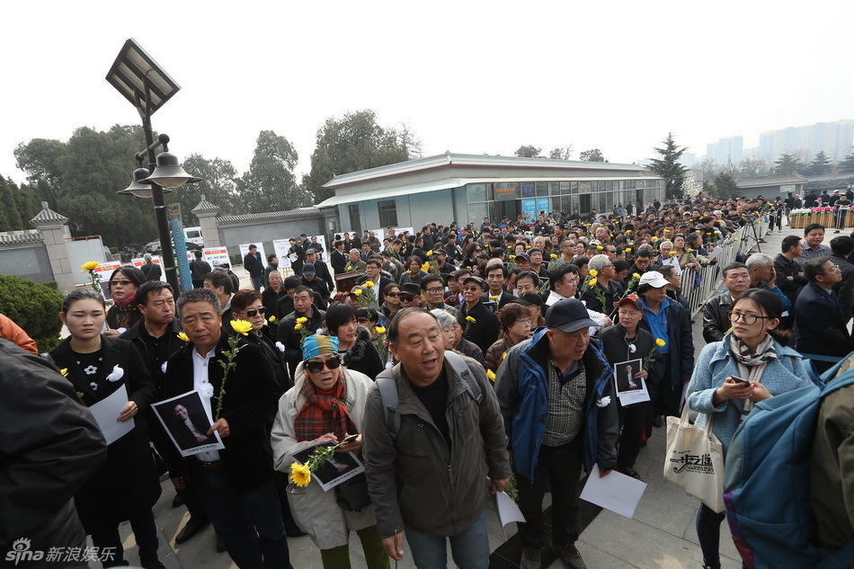 组图:相声演员笑林追悼会 李双江董浩等悼念_高清图集_新浪网