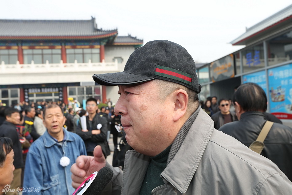 组图:相声演员笑林追悼会 李双江董浩等悼念_高清图集_新浪网