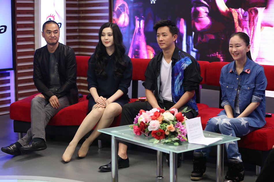 范冰冰韩庚携《万物生长》做客新浪娱乐