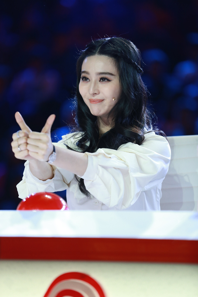 组图:范爷《出彩》告白萌娃 秀肌肉吓坏蔡国庆_高清图集_新浪网