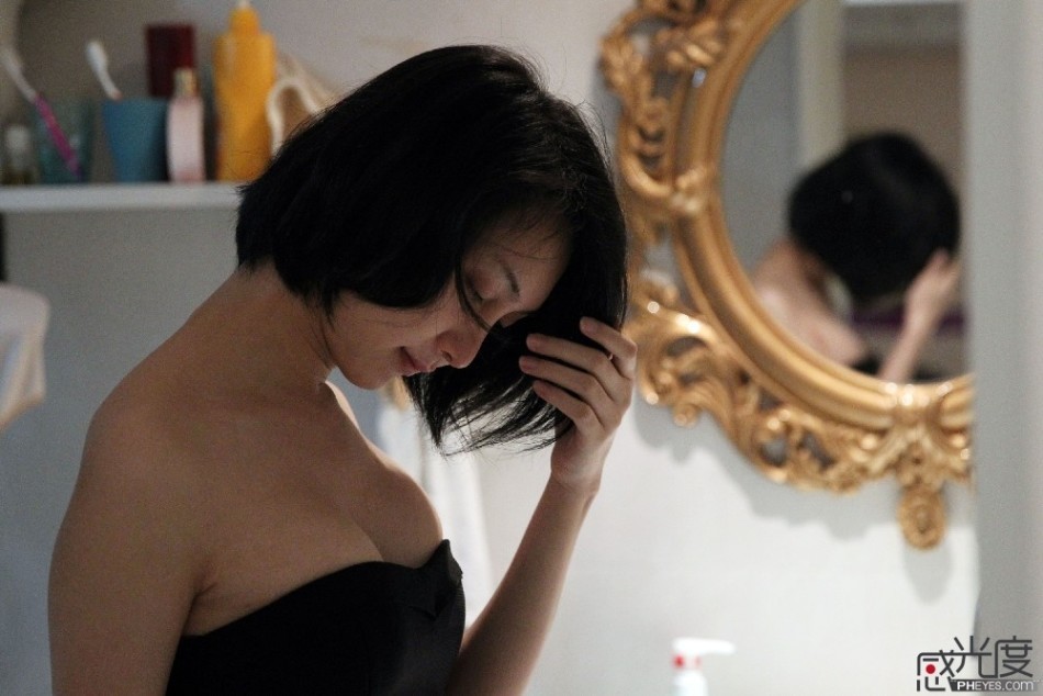 揭道德模范变性后生活