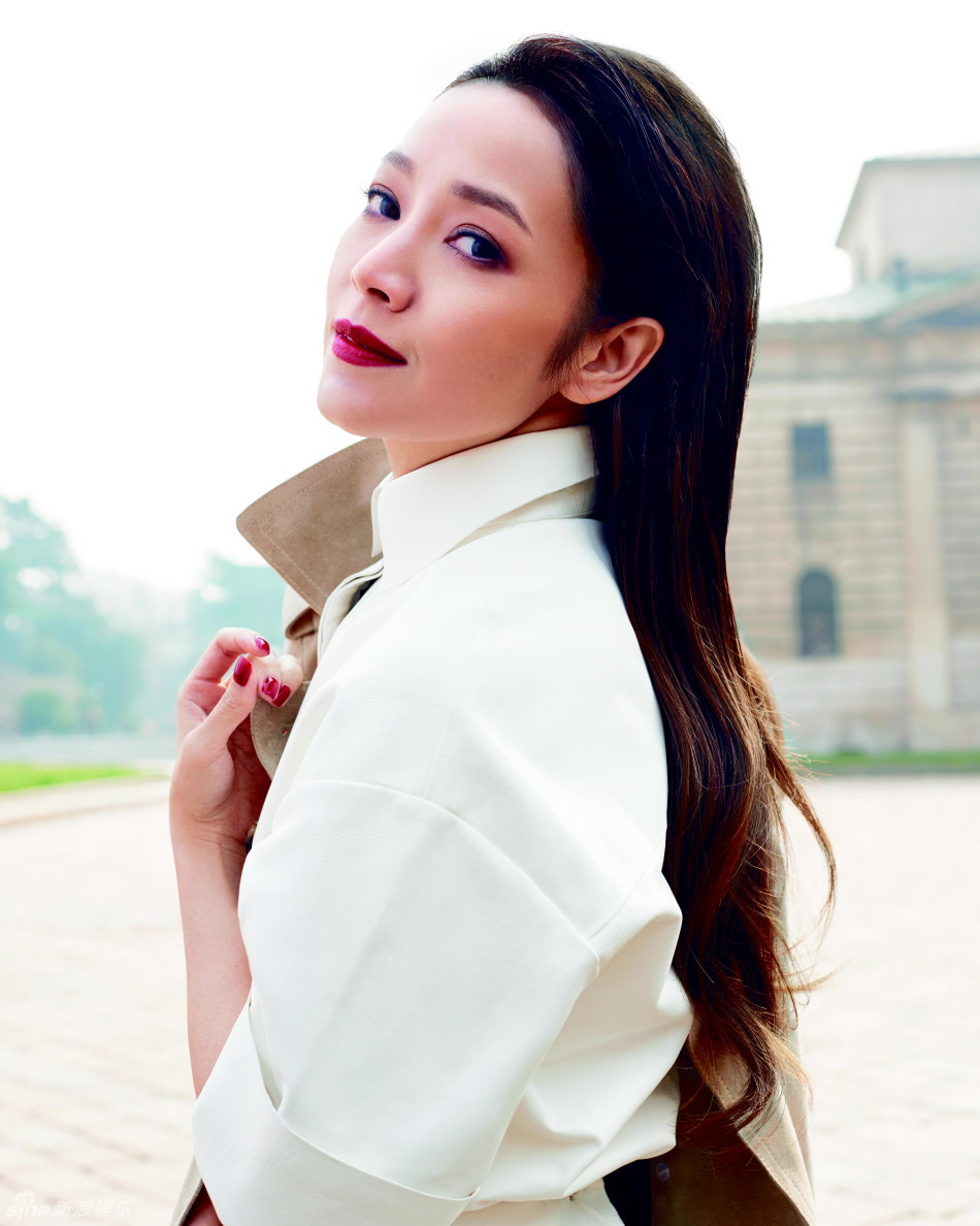 组图:侯佩岑登杂志封面 新手辣妈性感迷人_高清图集_新浪网