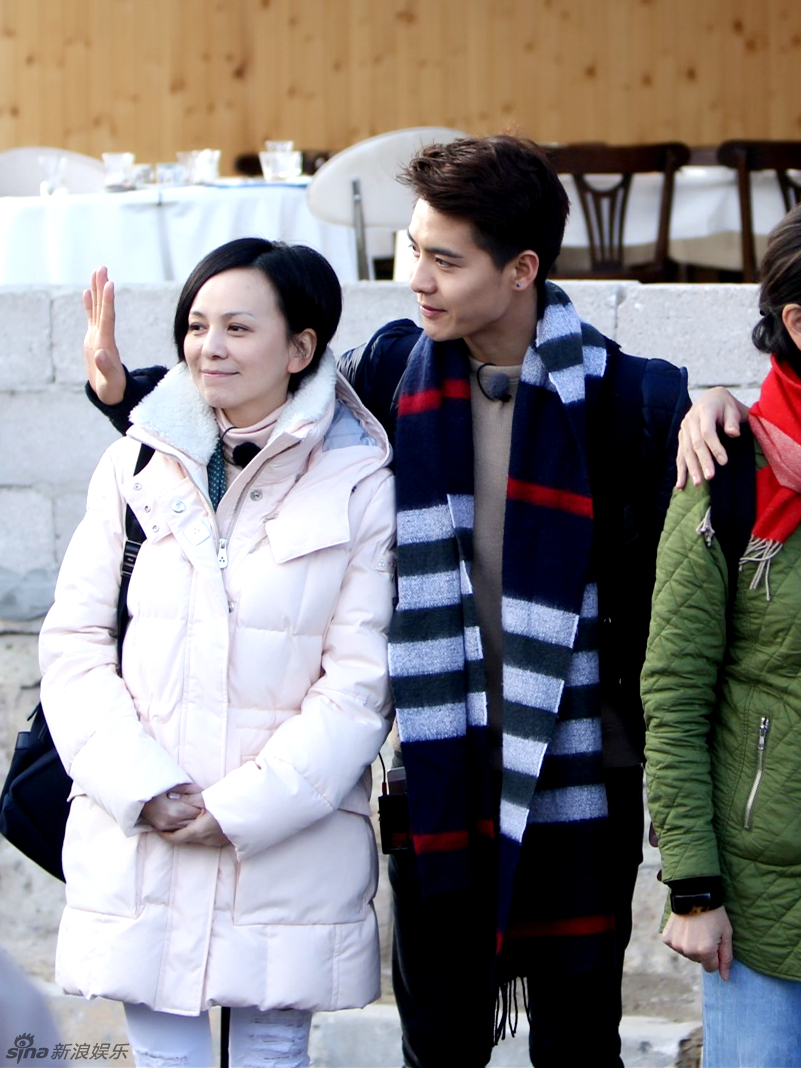 新浪娱乐讯 心直口快的徐帆和王琳两人在《花样姐姐》录制时,王琳更三