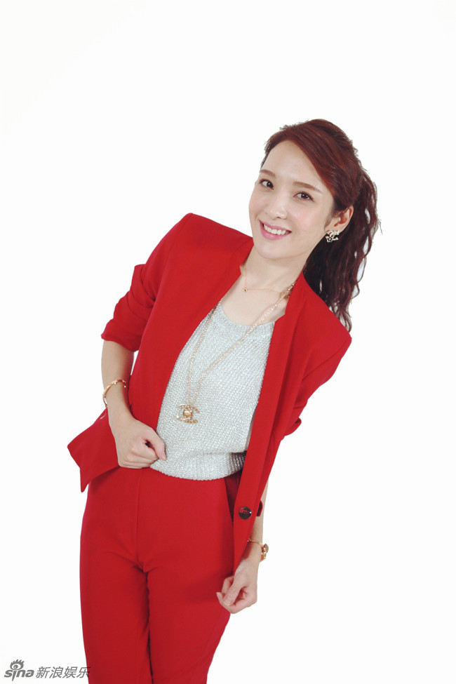 组图:何昊阳都市范写真曝光 白领丽人时尚大气_高清图集_新浪网