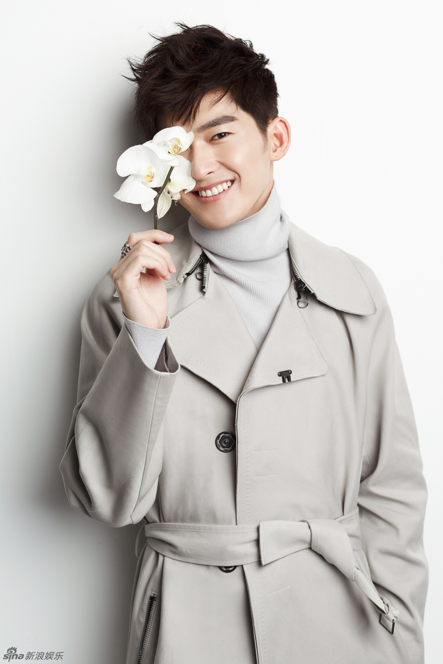 组图:张翰优雅帅气写真曝光 展现轻熟男诱惑_高清图集_新浪网