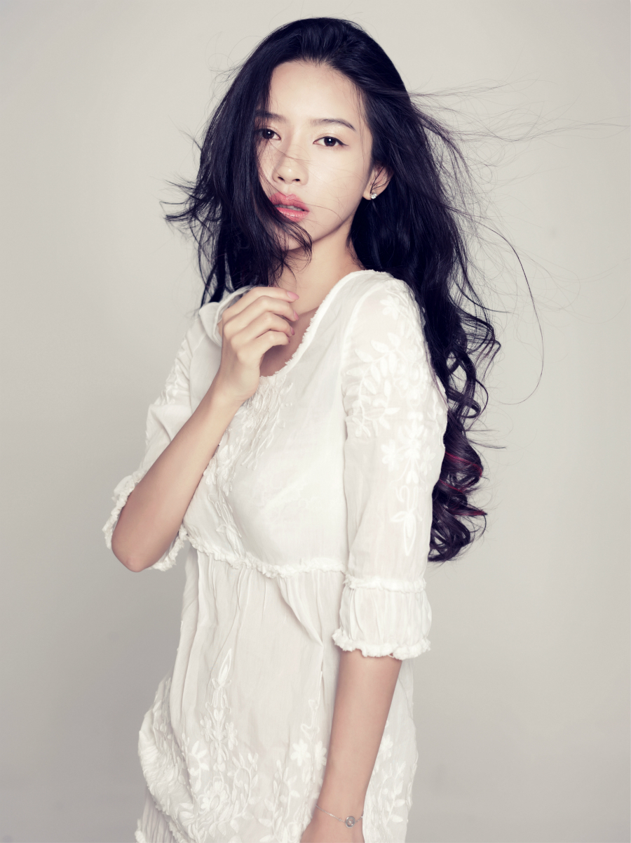 潘霜霜写真甜美优雅惹人爱