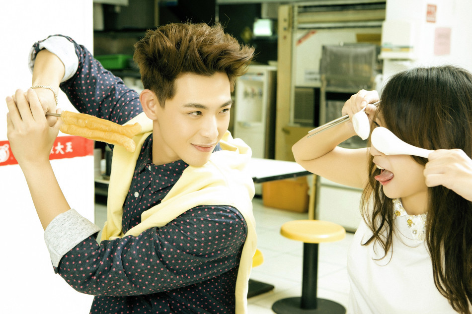 组图:spexial晨翔文雨非cp大片贴面搞怪_高清图集_新浪网