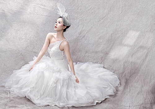 "氧气女神"颜丹晨