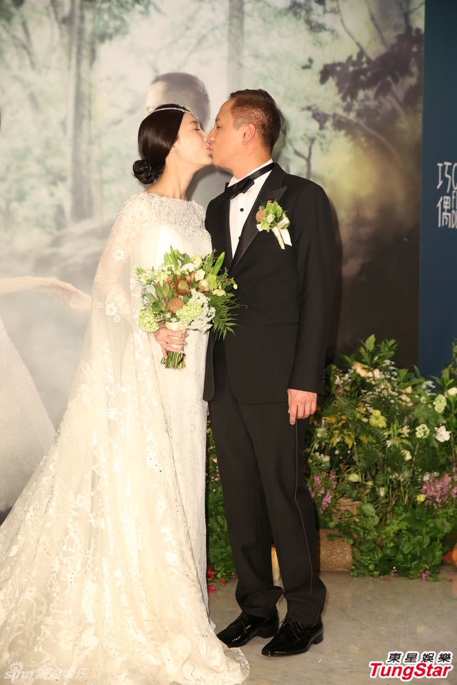 组图:宋米秦台湾办婚宴 与老公恩玩亲亲_高清图集_新浪网