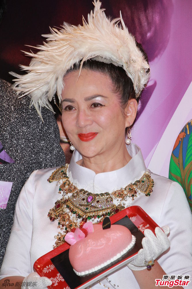 冯宝宝复出演《妈咪侠》 获杨千嬅薛凯琪撑场