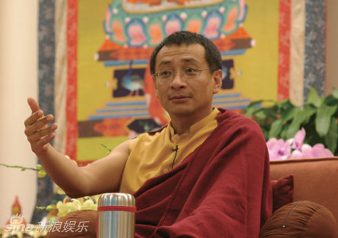 阿雅老公是转世仁波切近照曝光眨眼卖萌