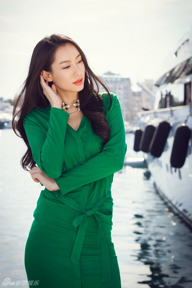 董维嘉戛纳大秀风情