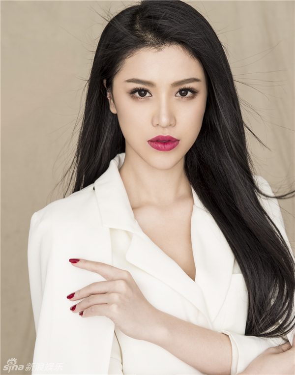 葛天写真大气优雅星味足