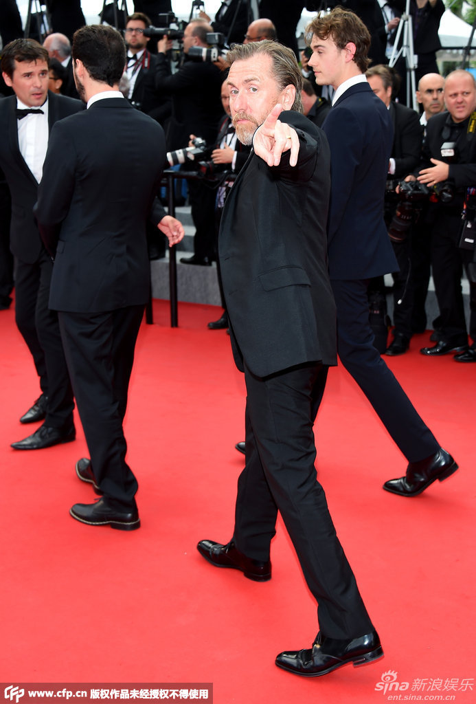 蒂姆·罗斯超嗨暴走 玩兴不减