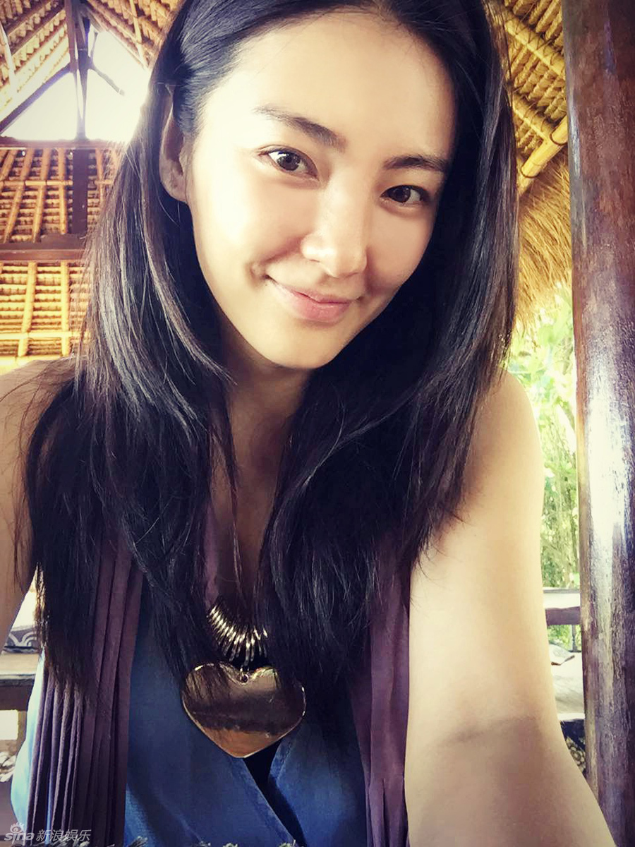 张雨绮秀长腿深海美人鱼