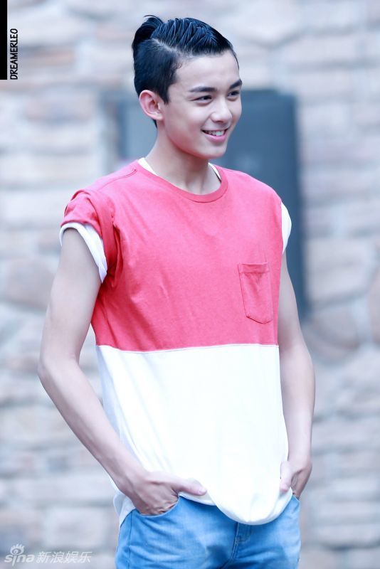 组图:16岁高能少年吴磊 从童星成为鲜肉潜力股_高清图集_新浪网