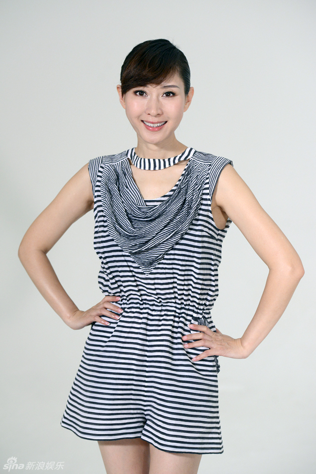 组图:女主播李霞复出当校长 要做圈里的种树人