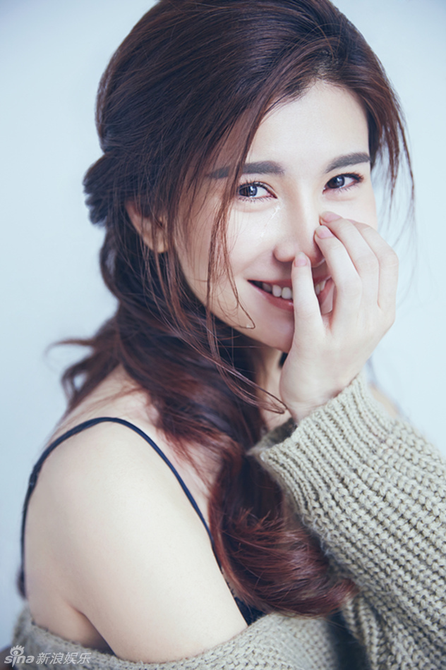 组图:王笛时尚大片来袭 泪眼朦胧令人动容_高清图集_新浪网