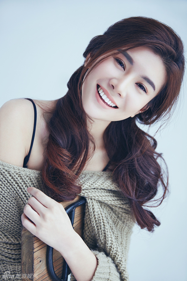 组图:王笛时尚大片来袭 泪眼朦胧令人动容_高清图集_新浪网