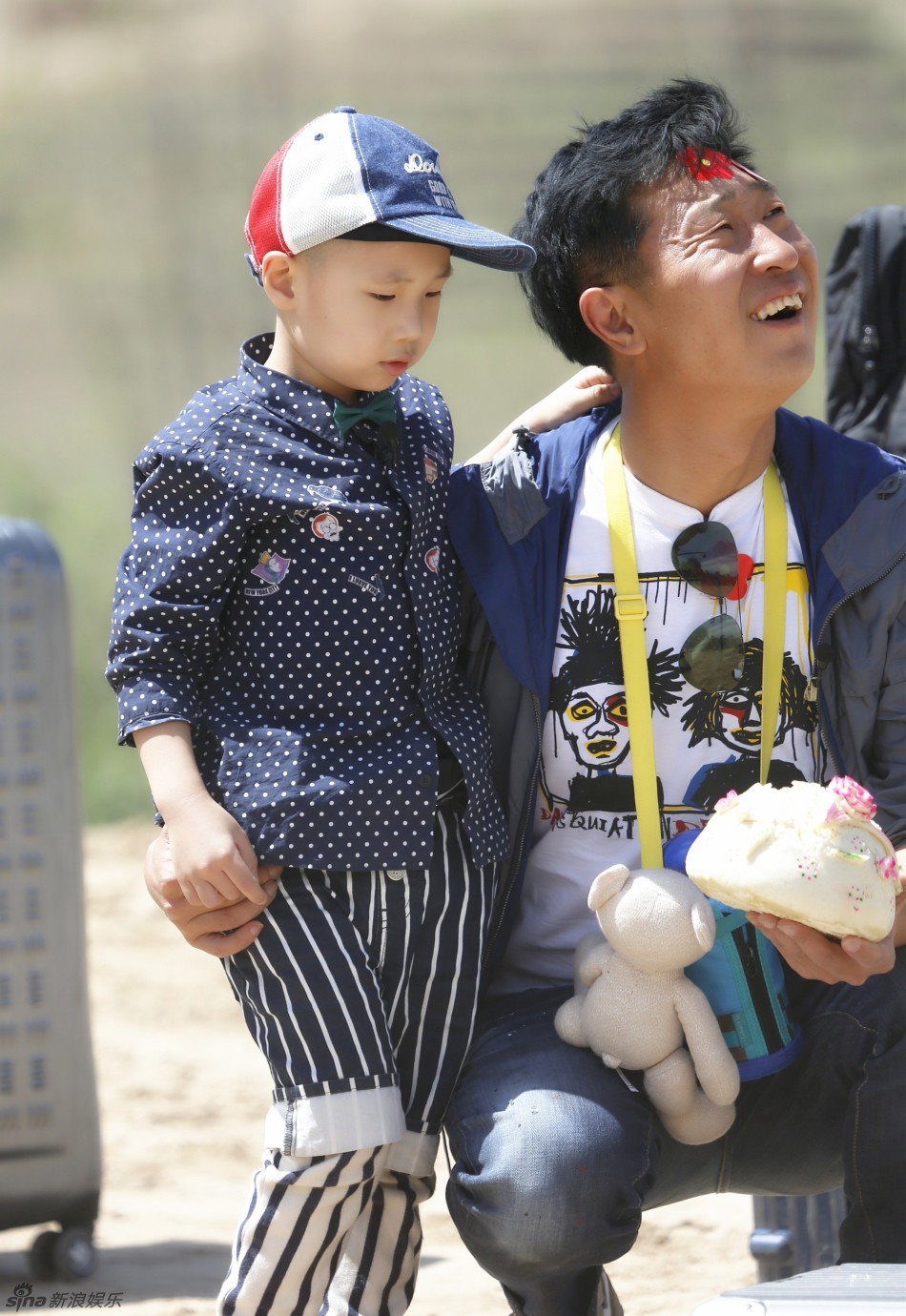 组图:《爸爸3》高清剧照奶爸萌娃温馨来袭_高清图集_新浪网