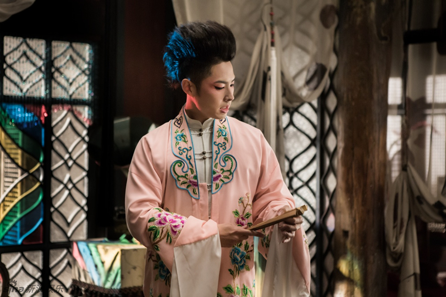 组图:《道士》首映 吴建豪邪魅反派演技获赞_高清图集_新浪网