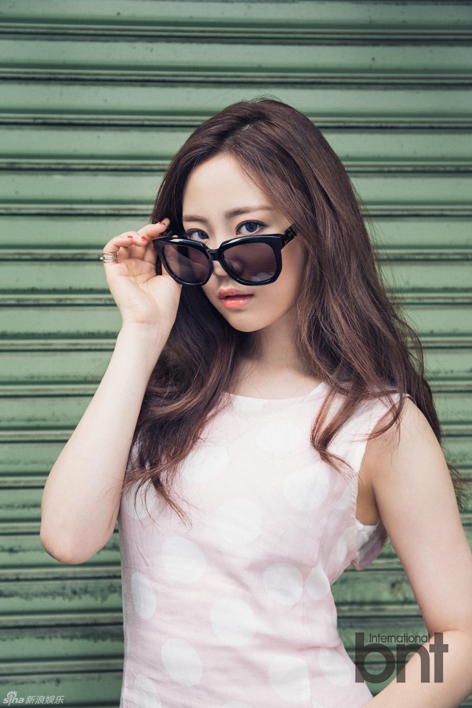 组图:韩团kara龄智写真 尽显少女灵气_高清图集_新浪网