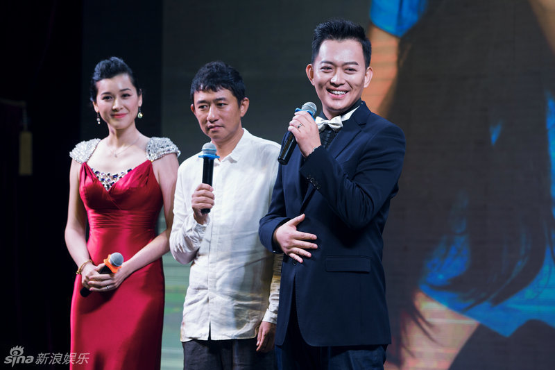 组图:黄海冰与妻子甄锡为儿子办周岁生日宴_高清图集_新浪网