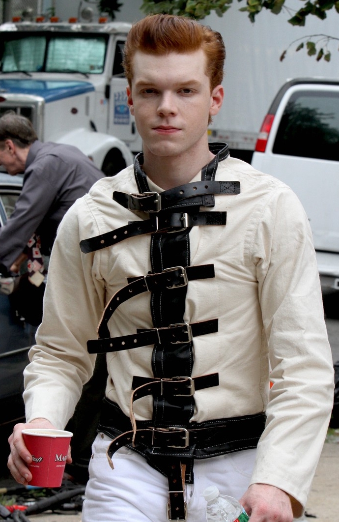 新浪娱乐讯 《无耻之徒》男星卡梅隆-莫纳汉在《哥