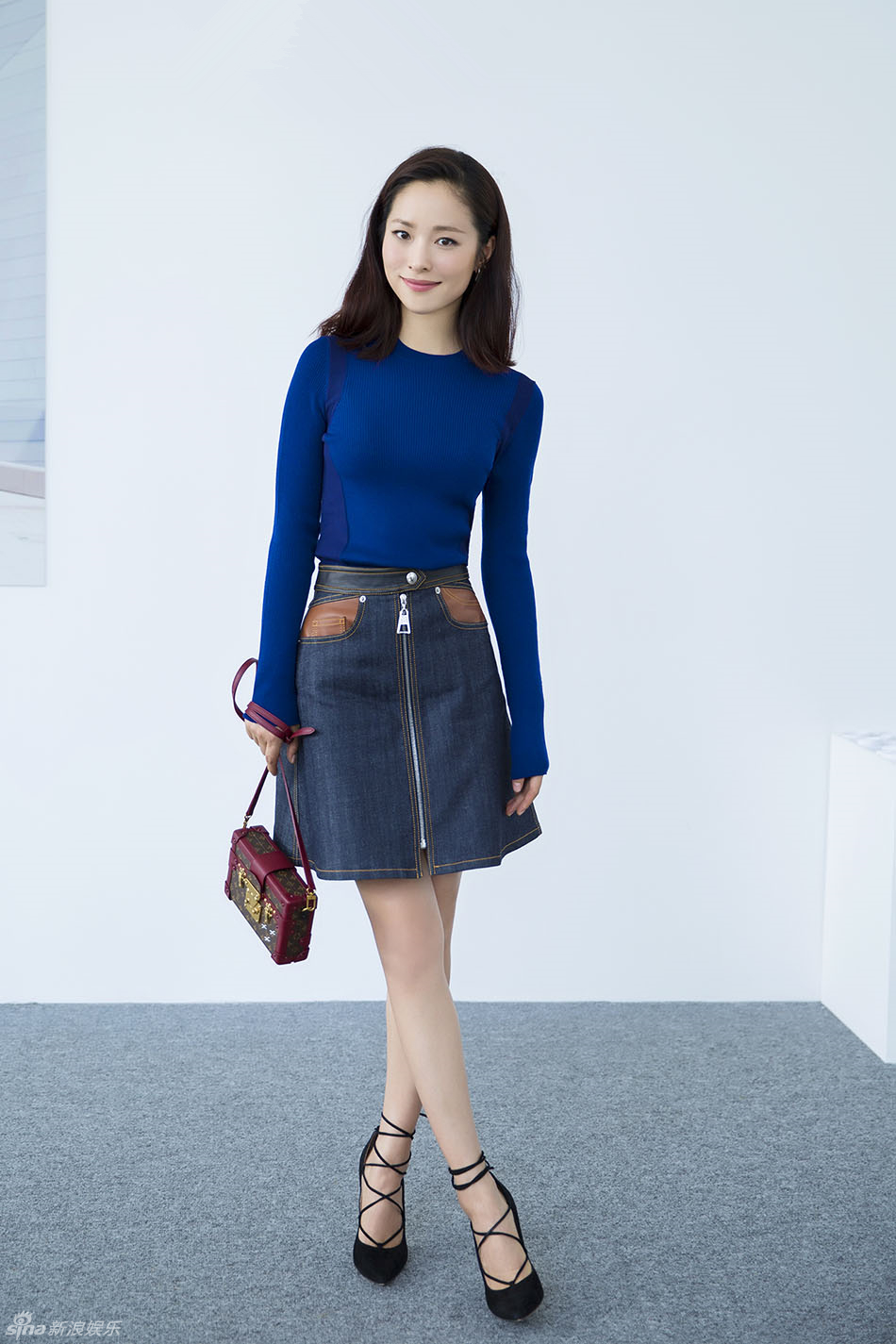 组图:江一燕巴黎风亮相 曝私下跨界设计新家_高清图集_新浪网