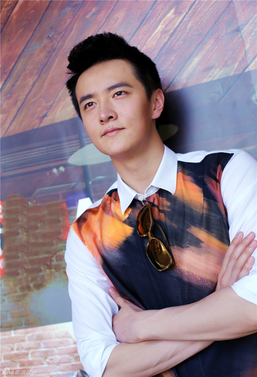 组图:初俊辰帅气写真大片 高颜值展型男魅力_高清图集_新浪网