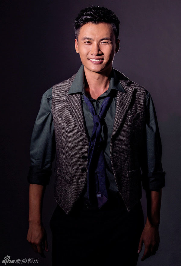 于滨彰显硬朗质感