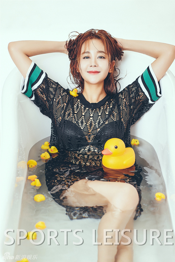 组图:海陆浴缸湿身大片 淋漓波光大秀事业线_高清图集_新浪网