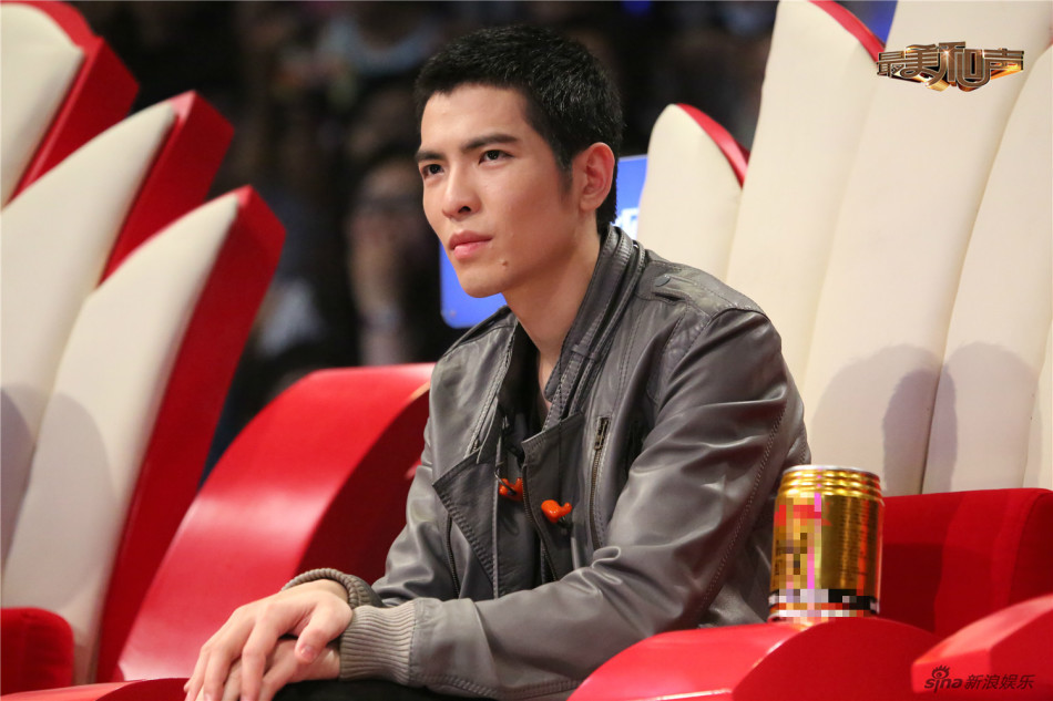 组图:《和声》惊现大胆学员 范政改编老师歌曲_高清图集_新浪网