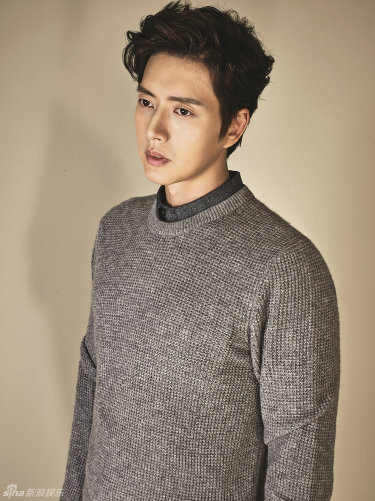 组图:朴海镇秋冬写真 灰黑造型干练精英范儿_高清图集_新浪网