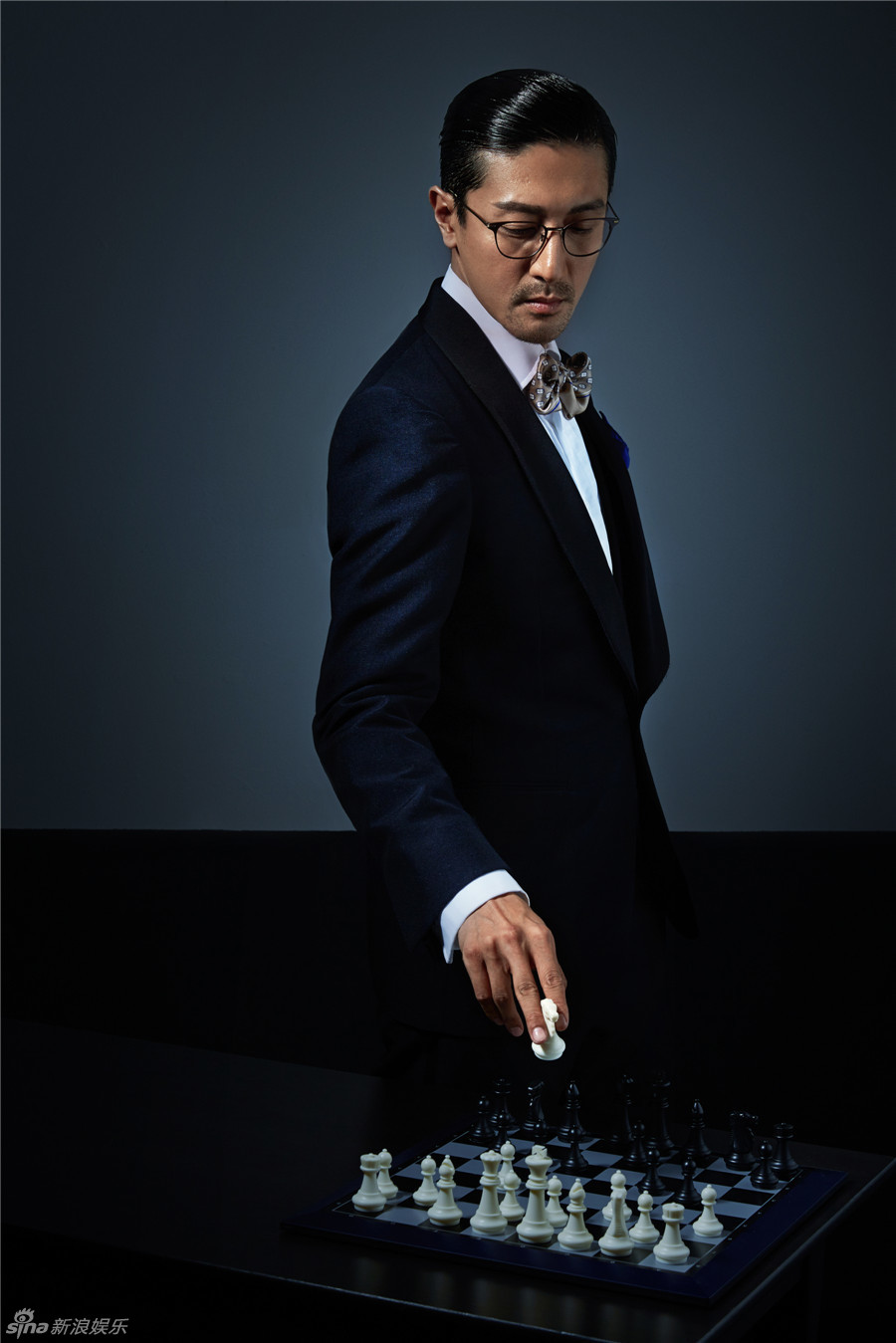 组图:张鲁一邪魅个性写真 亦敌亦友彰显诱惑_高清图集_新浪网