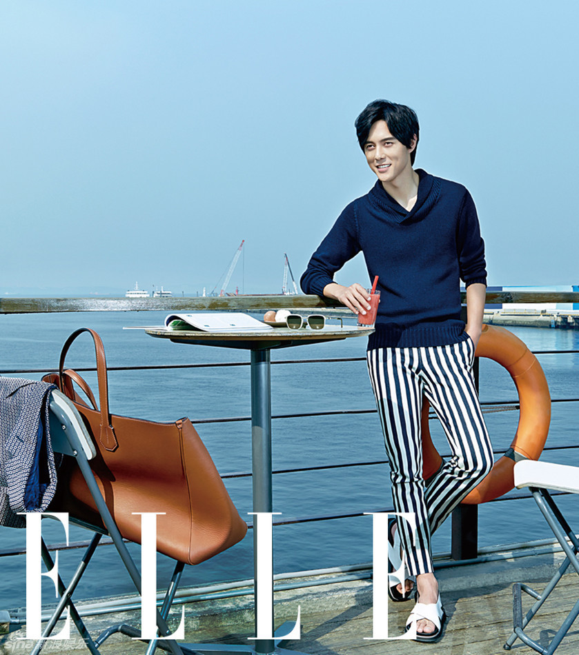 新浪娱乐讯 近日,张超拍摄的一组大片曝光,拥有着黄金比例身材和迷人