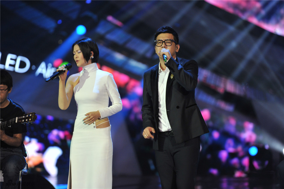 键翻阅图片 列表查看 大图 全屏观看 1 / 7 新浪娱乐讯 《最美和声