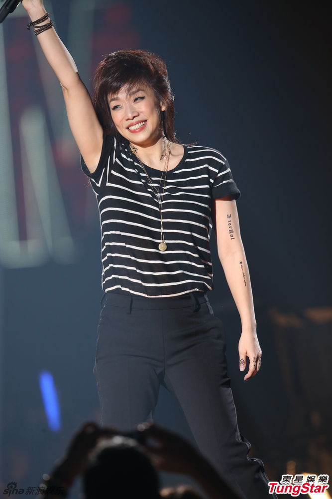 组图:林忆莲携男友登犀利趴 五月天自嘲宅男团_高清图集_新浪网