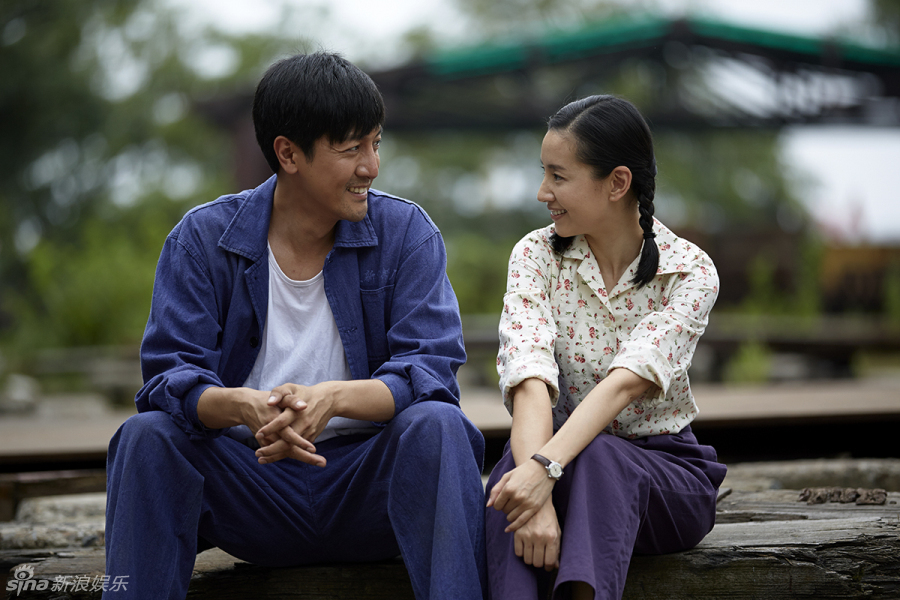 组图:《花开如梦》年代恋 董洁张鲁一眉目传情