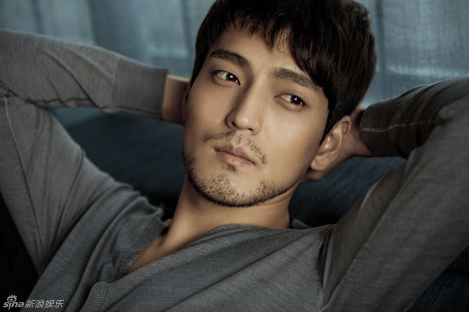 新浪娱乐讯 演员隋咏良因出演《无心法师》而人气攀升,近日曝光一组