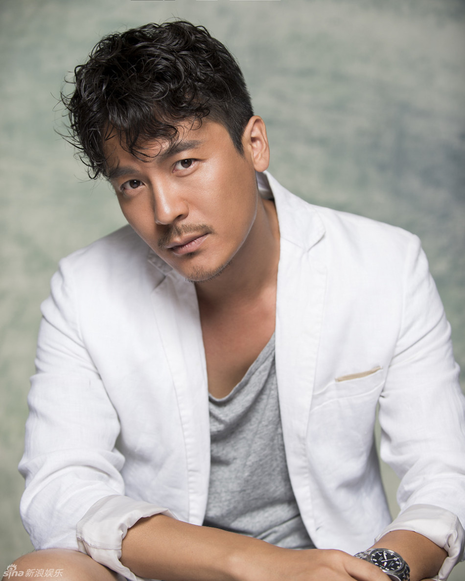 组图:王东国产大叔魅力写真 被赞中国版车胜元_高清图集_新浪网