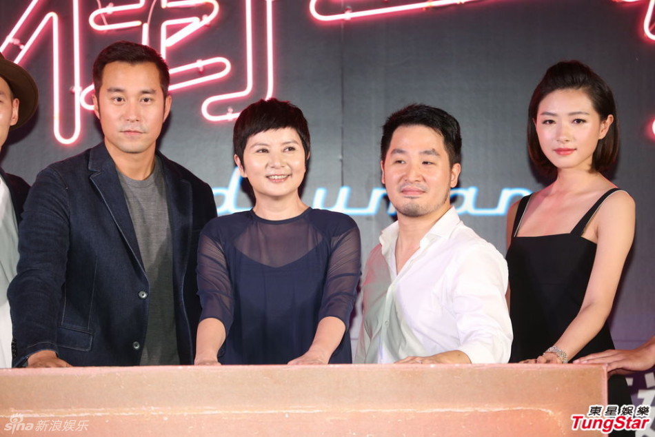 组图:张孝全万茜首度同台宣传 为避嫌零互动_高清图集_新浪网