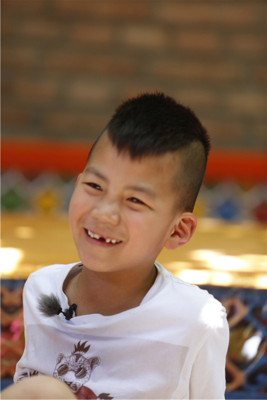 康康静谧写真颠覆总裁形象