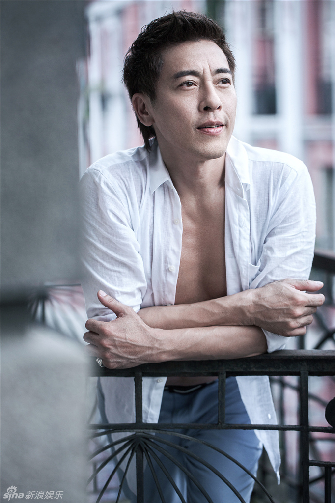 组图:吕颂贤最新写真 尽显男人的成熟与性感_高清图集_新浪网