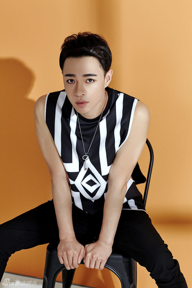 董春辉萌酷有型