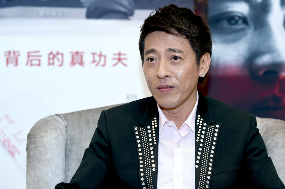 新浪娱乐讯 28日,新浪娱乐独家对话演员吕颂贤.(王远宏/摄影)