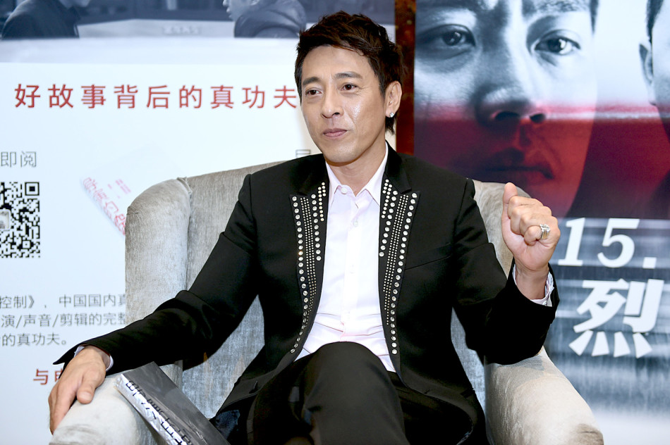 新浪娱乐讯 28日,新浪娱乐独家对话演员吕颂贤.(王远宏/摄影)