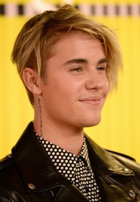 比伯偏分长刘海