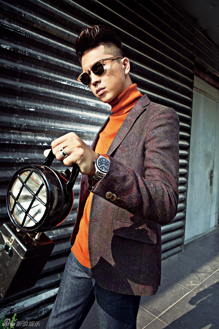 组图:王雷拍秋冬时尚大片 眼神笃定有魅力_高清图集_新浪网