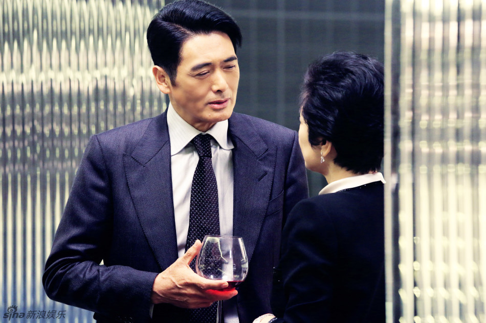 组图:《华丽上班族》曝周润发剧照_高清图集_新浪网